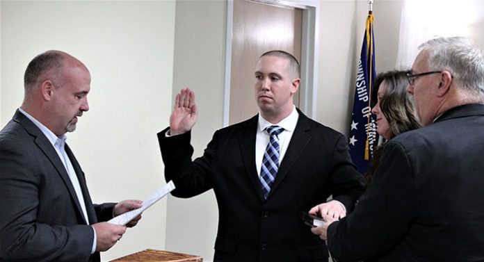 Manchester resident Kevin Rembach gets sworn in. (Photo courtesy Manchester Township)