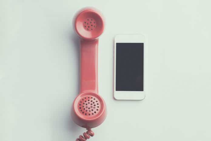 Telephone and smart phone. (File photo)