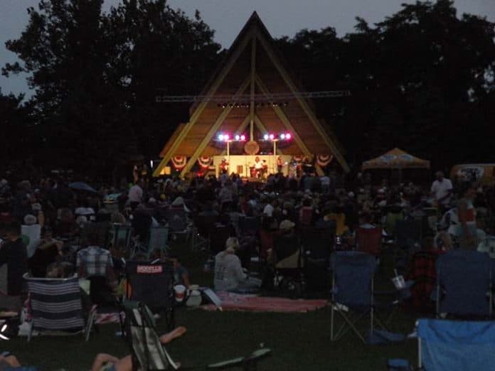 The concerts bring strong crowds when the weather is good. (Photo by Judy Smestad-Nunn)