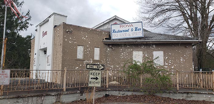 An abandoned nightclub which once featured such entertainment as singer Bruce Springsteen in the early 1970s, is seen on the parcel of Rova Farm property that the township is purchasing for preservation purposes. (Photo by Bob Vosseller)