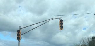 Traffic lights were out on Route 37 in Manchester Monday morning. (Photo by Jason Allentoff)