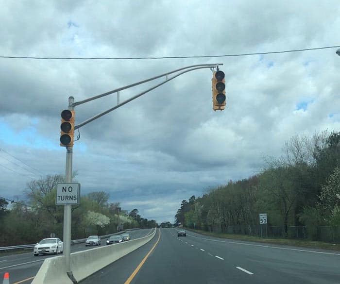 Traffic lights were out on Route 37 in Manchester Monday morning. (Photo by Jason Allentoff)