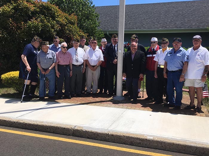 Mayor Amato with members of the Silver Holiday Post 10185 at their Memorial Day ceremony on Sunday, May 26, 2019. (Photo courtesy Carmen Amato)