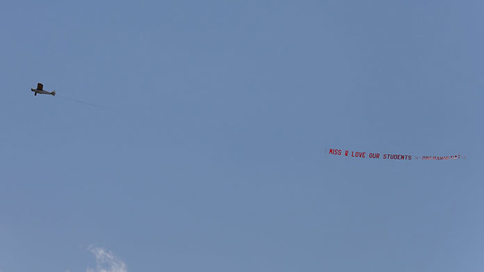 bannerplane-photo-by-Melvin-Roberts