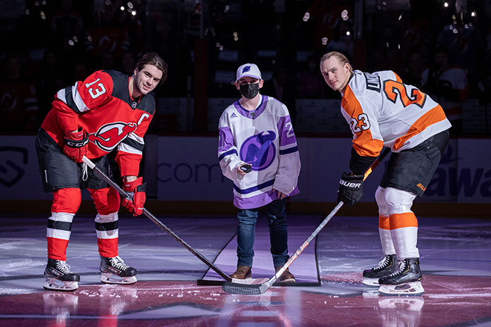 Lot Detail - Oskar Lindblom - Philadelphia Flyers - 2018 Hockey Fights  Cancer - Warmup-Worn Autographed Jersey