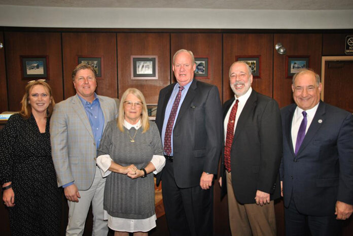 2-Committee-group-shot