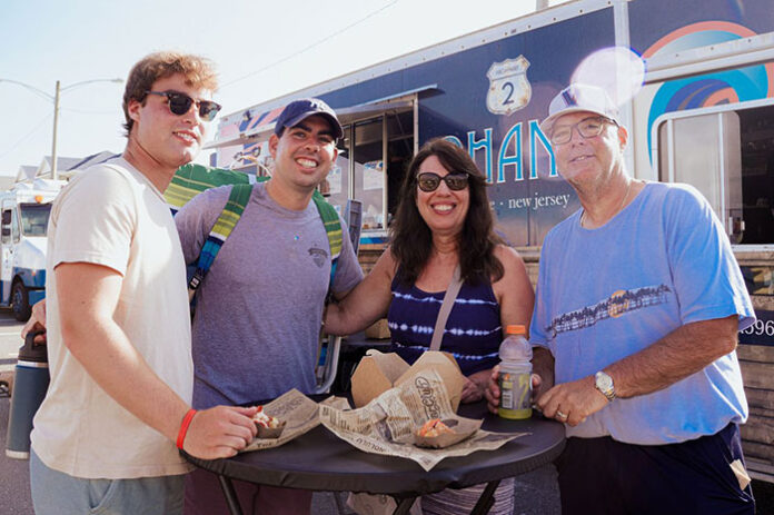 TOMS-RIVER-Beach-Bash-Group-shot-