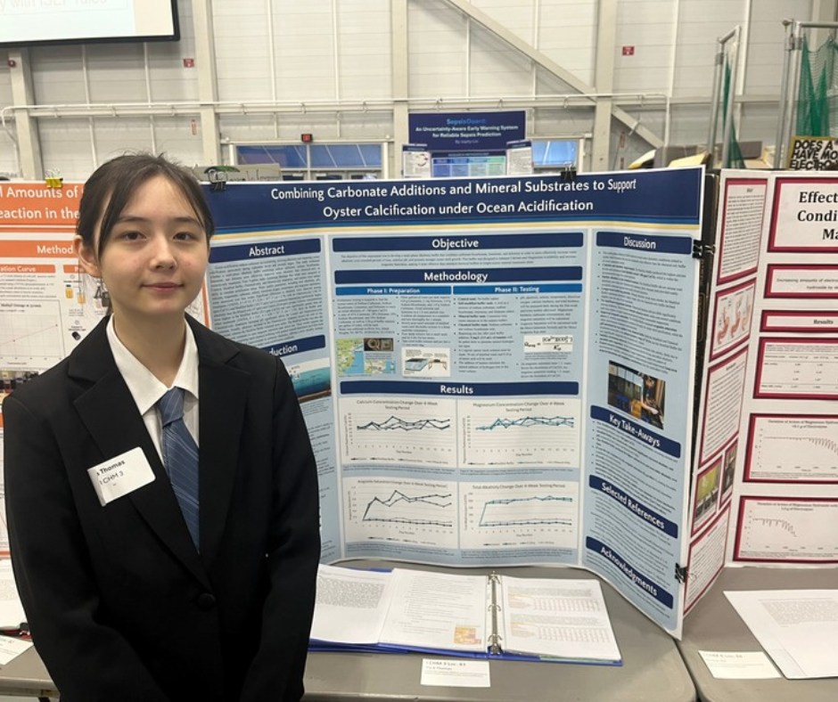 Student Wins Bay Award for Oyster Research