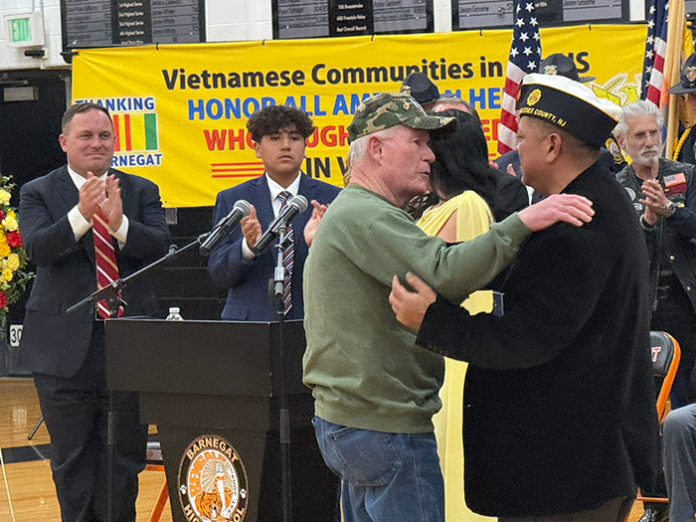 p-Golden-and-embrace-(1)