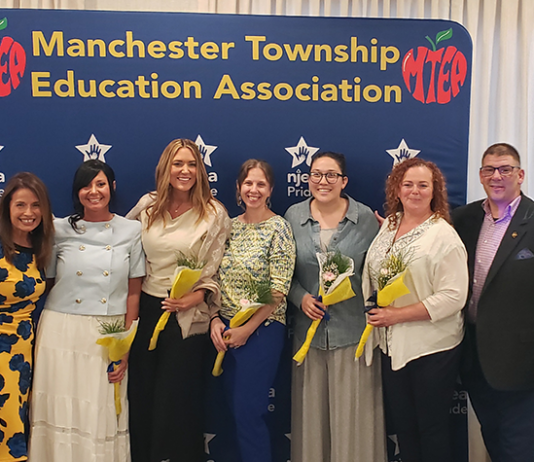 Awards Dinner Honors Manchester Educators, Brings Community Together
