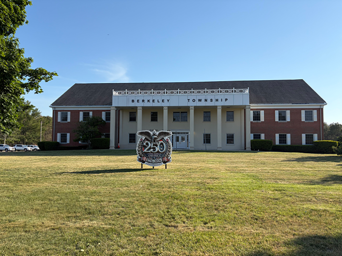 Berkeley-Town-Hall-with-250th
