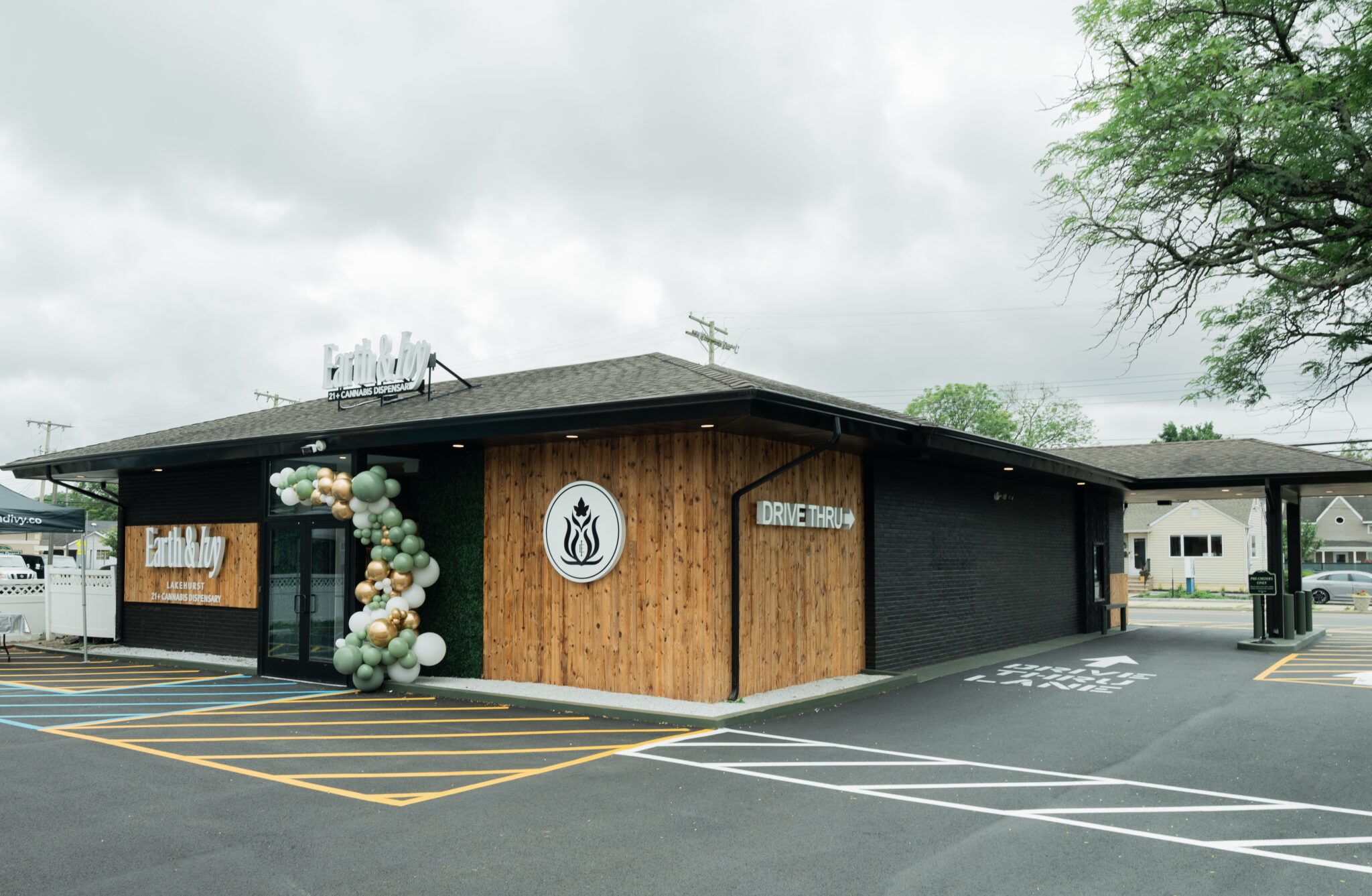 Earth And Ivy Extends Free Educational Outreach To Community