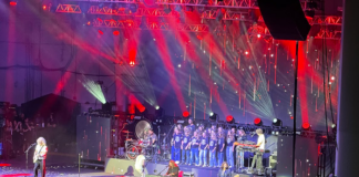 Ocean County School Chorus Takes Stage With Foreigner